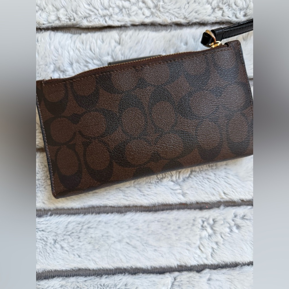 Coach Dark Brown Signature Wristlet Clutch with Gold Logo - Picture 3 of 8